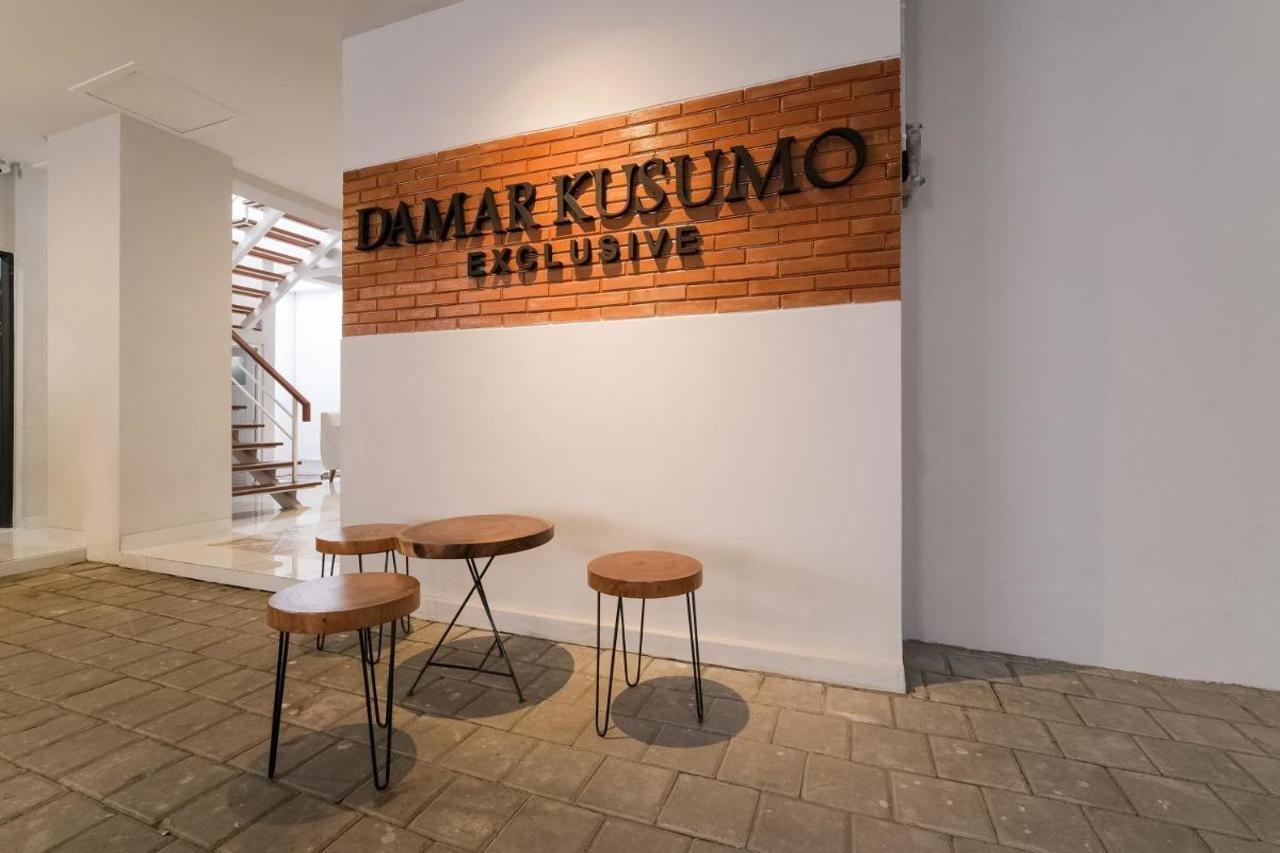 Super Oyo Collection O 90023 Damar Kusumo Guest House Maguwo Bagian luar foto