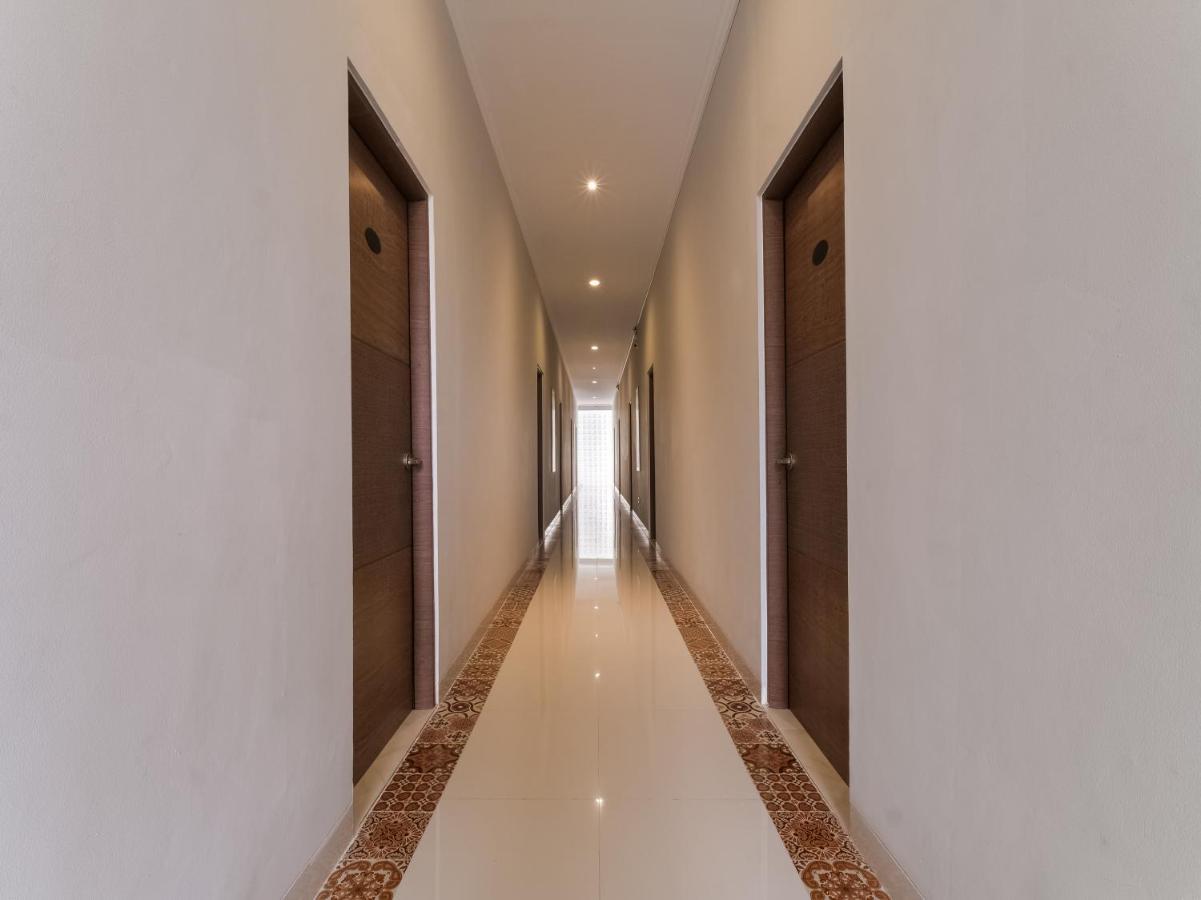 Super Oyo Collection O 90023 Damar Kusumo Guest House Maguwo Bagian luar foto